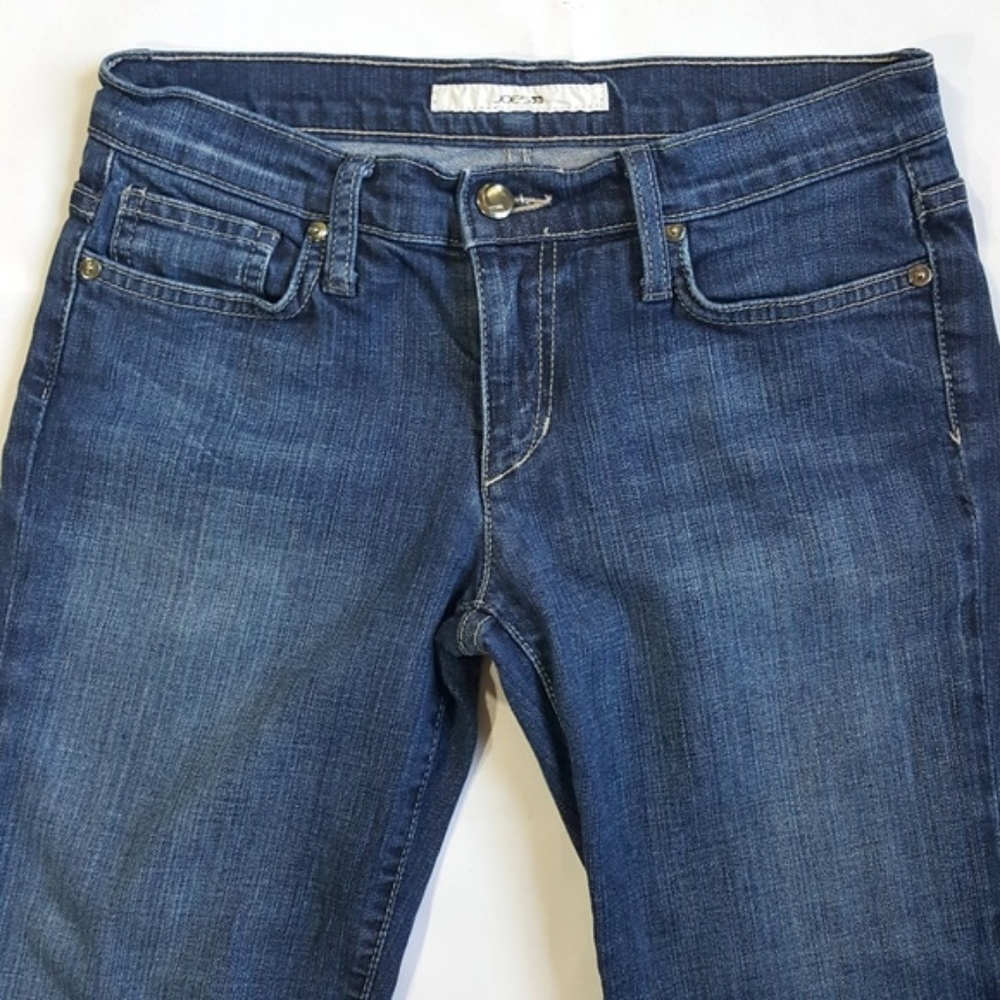 Joe’s Jeans Socialite Kicker Kennedy Wash Capris - Picture 2 of 7